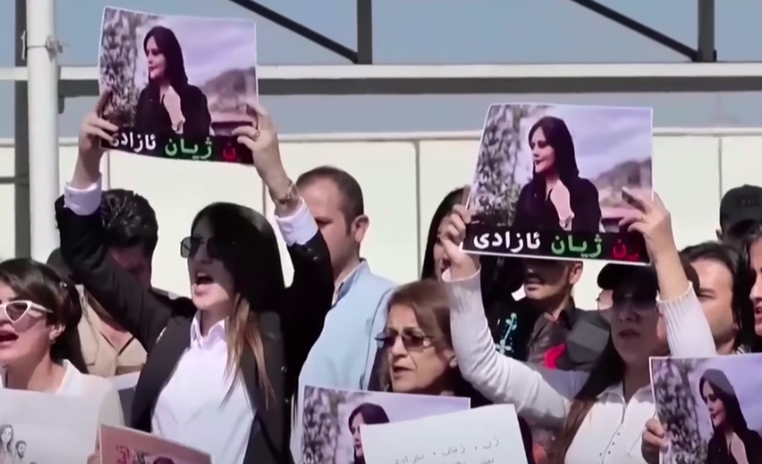 Rana Soleimani: Intelectualele iraniene au pregătit terenul pentru ”revoluția feministă” în curs de desfășurare